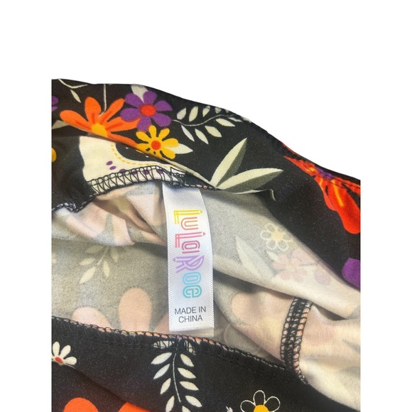 LuLaRoe Leggings Skull Floral Halloween Print tall and curvy size 12-18 - Picture 2 of 7